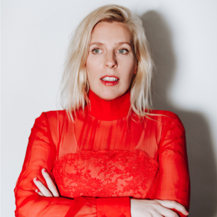 2906 Sara Pascoe